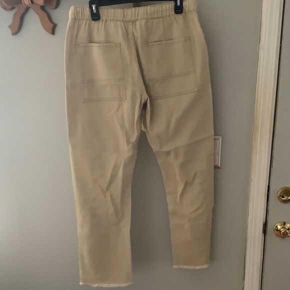 Easel Beige Distressed Jeans - Picture 2 of 3